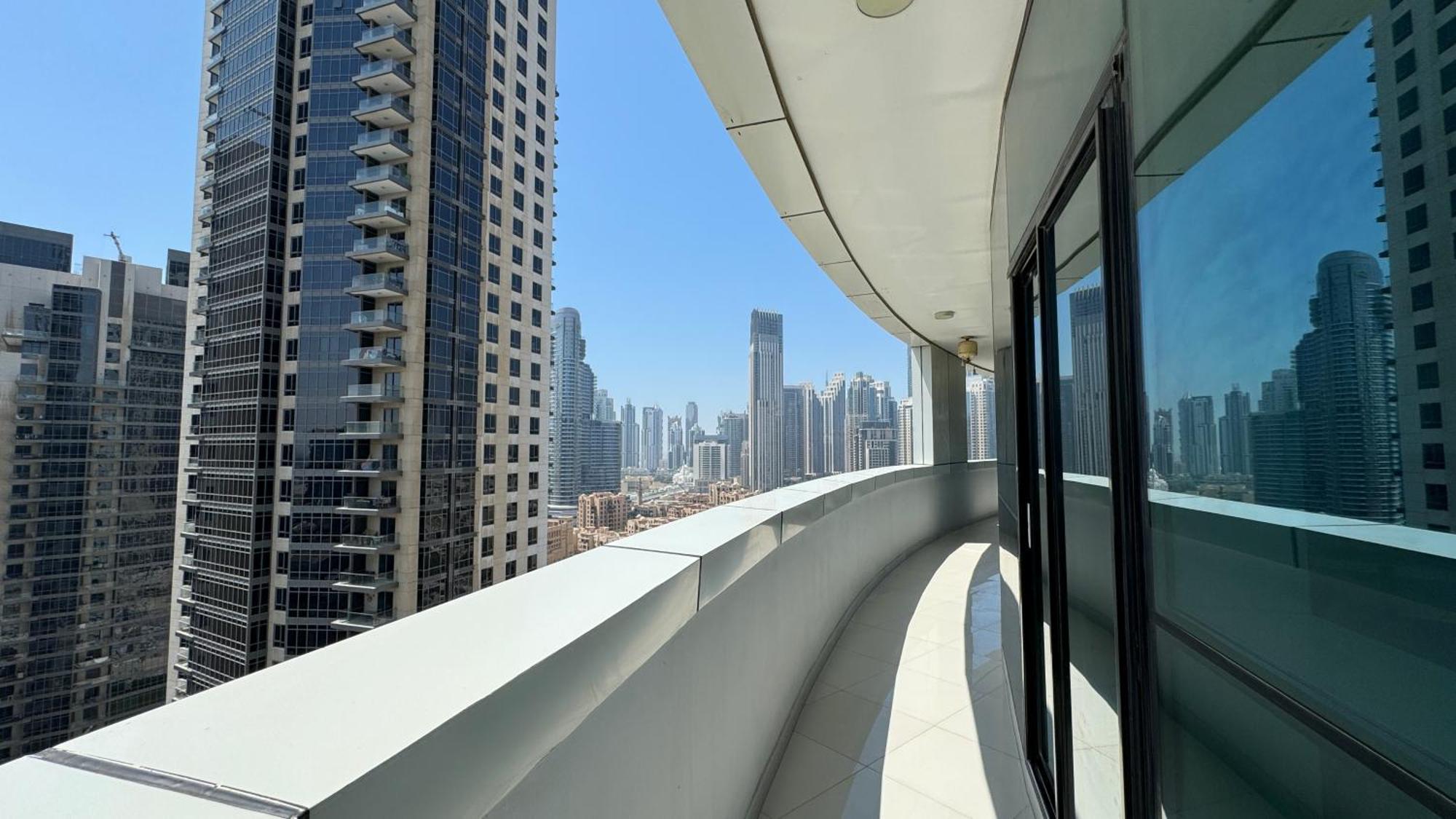 Magnificent - Damac Distinction Downtown Appartement Dubai Buitenkant foto